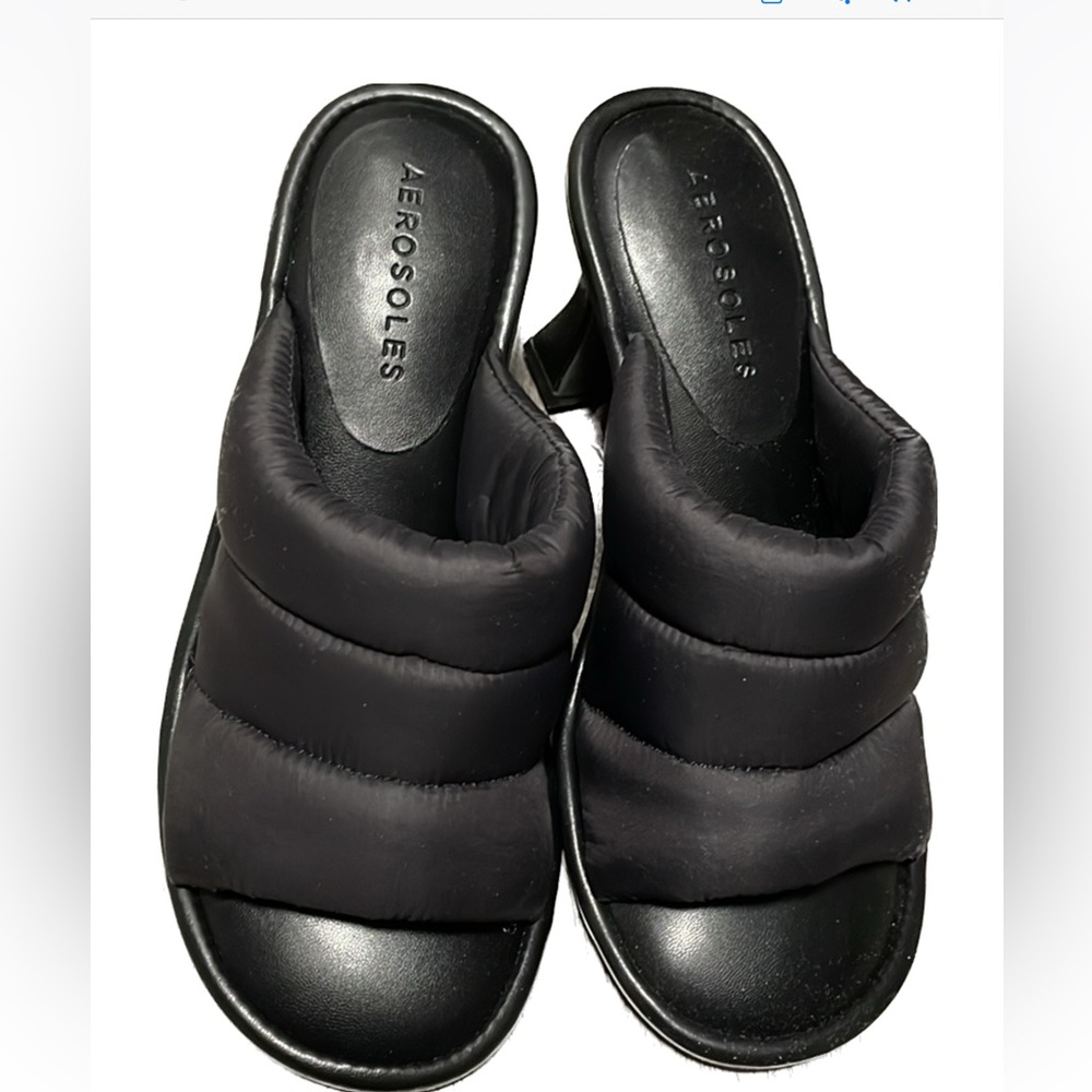 New Aerosoles Black Puffer Sandal.